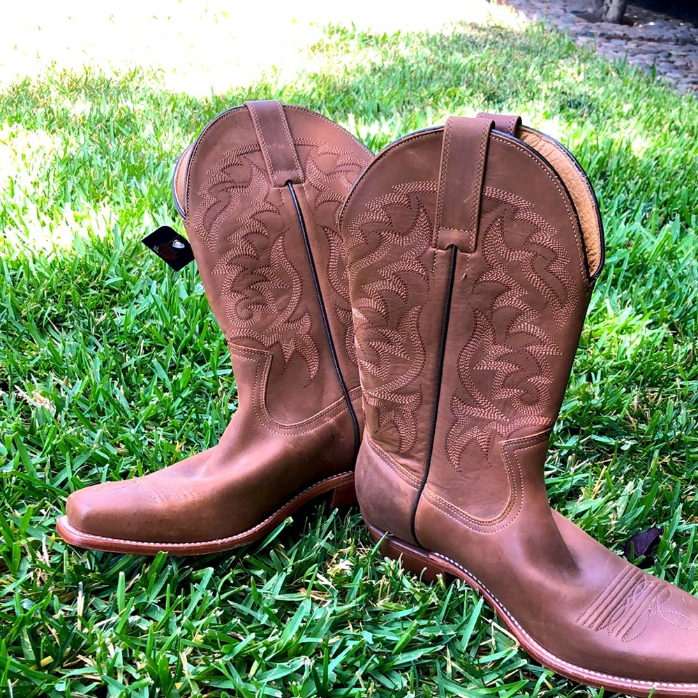 Man boots size 7.5 new!!! With tags